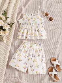 SHEIN Toddler Girls Floral Print Ruffle Hem Shirred Cami Top & Shorts - White - View 2