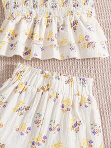SHEIN Toddler Girls Floral Print Ruffle Hem Shirred Cami Top & Shorts - White - View 5