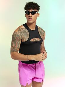 Manfinity RebelGame Áo thun & Áo lót Nam Cắt ra màu trơn Giải trí - màu đen - Xem 3