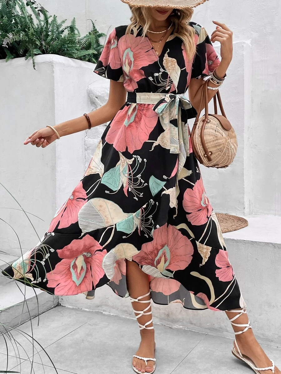 SHEIN VCAY Vestido cruzado con estampado floral bajo con fruncido