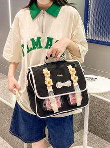 Mochila con solapa con estampado de letra con diseño de flor - Negro - Ver 2