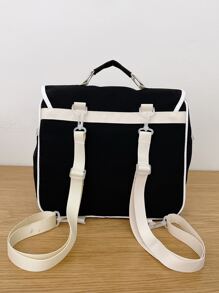 Mochila con solapa con estampado de letra con diseño de flor - Negro - Ver 4