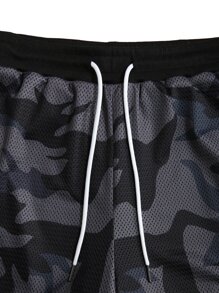 Manfinity LEGND 男士寬鬆迷彩印花短褲，帶有條紋修飾和束腰口袋，寬鬆卡通圖案 - 彩色 - 查看 4