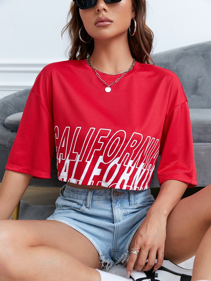 SHEIN EZwear 字母圖案落肩袖短款T恤 - 紅色 - 查看 1
