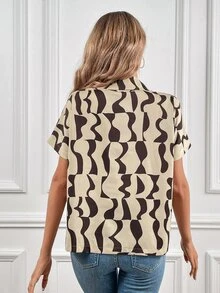 SHEIN Frenchy 全身印花翻领纽扣前开襟衬衫 - 彩色 - 查看 2