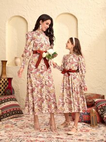 Modelyn 1入組印花腰帶荷葉邊連衣裙