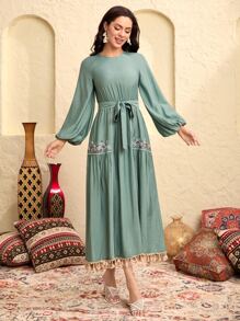 Modelyn Lantern Sleeve Tassel Trim Embroidery Floral Belted Dress - Mint Green - View 4