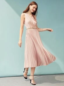 MOTF PREMIUM FLOWY PLEATED DRESS WITHOUT BELT