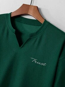 Manfinity Homme Loose Fit Men's Letter Graphic Notched Neck Tee - Green - View 3