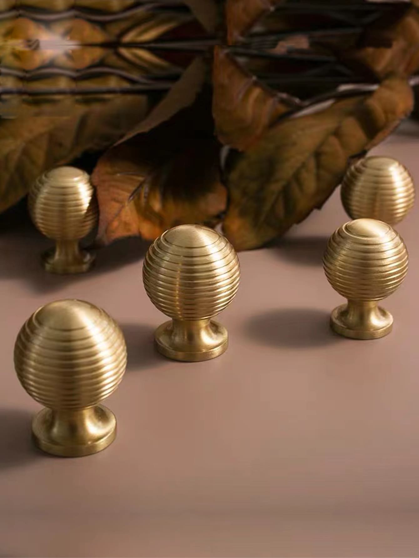 1入組金色鋁合金抽屜把手圓形小櫃門把手 - 金色 - 查看 1