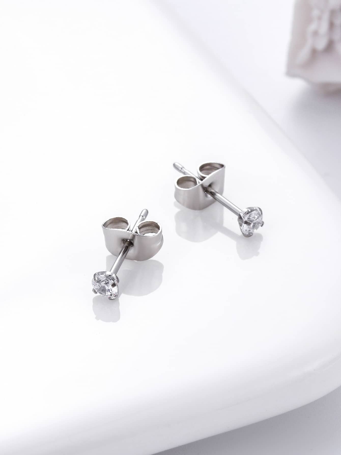 Cubic Zirconia Decor Stud Earrings