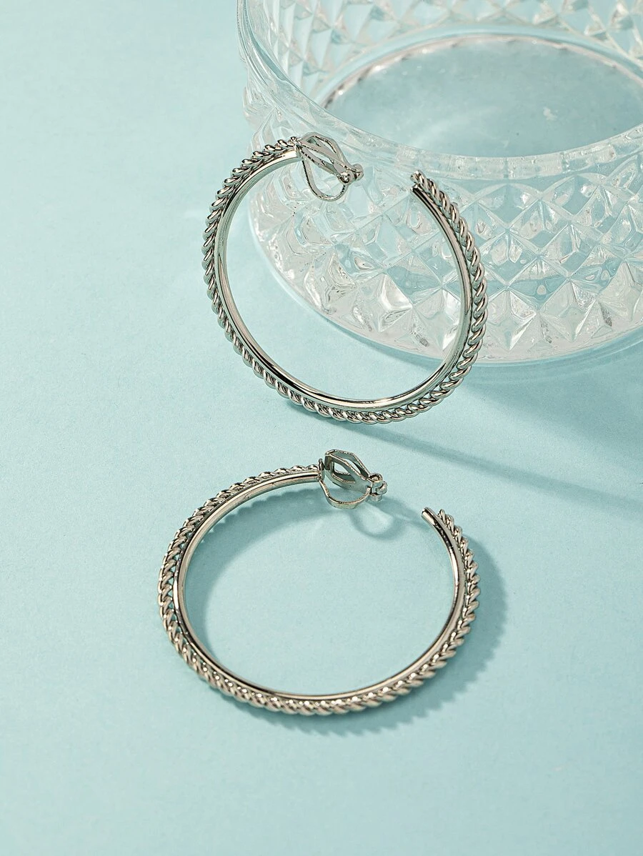 Vòng bít tai chi tiết xoắn - Bạc - Xem 1