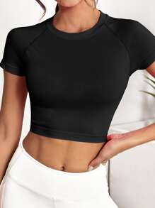 Easithlete Casual Solid Color Fitted Cropped Seamless Sports T-Shirt - Black - View 3