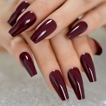 24 peças de unhas postiças brilhantes de cor sólida, médias, estilo caixão, unhas postiças, arte para viagens ao ar livre com bolsa de ferramentas, suprimentos para unhas