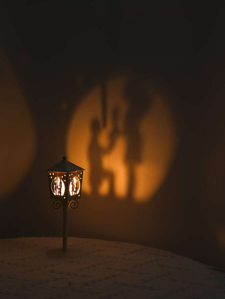 1pc Iron Candle Holder, Creative Lantern Design Candle Stand For Party - White - View 1