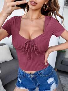 SHEIN Privé 雞心領口前打結T恤 - 紅木色 - 查看 1