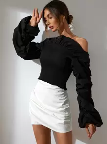 GENKIRA Off Shoulder Ruched Sleeve Ruffle Trim Crop Top - Black - View 4