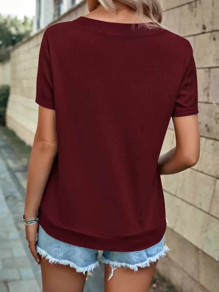SHEIN LUNE Áo thun nữ Nút phía trước màu trơn Giải trí - Màu Đỏ Sâu - Xem 2