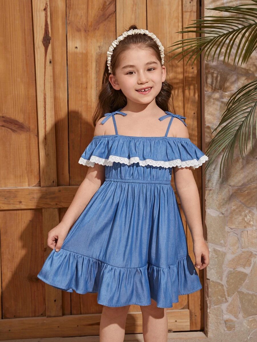 SHEIN Niñas 1 pieza Vestido de hombros descubiertos ribete con fruncido bajo con fruncido - Azul - Ver 1