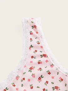 ROMWE Kawaii Ditsy Floral Lace Trim Tank Top