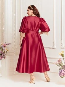 Modelyn 勃艮第红色加花卉贴花腰带连衣裙 - 酒紅色 - 查看 4
