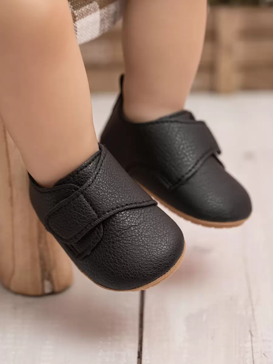 Infant Litchi Embossed Hook-And-Loop Fastener Sneakers - Black - View 1