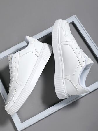 Men Minimalist Lace Up Front Skate Shoes, Sporty Outdoor Sneakers