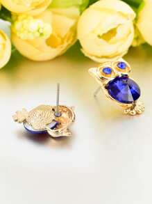 Rhinestone Owl Stud Earrings - Royal Blue - View 3