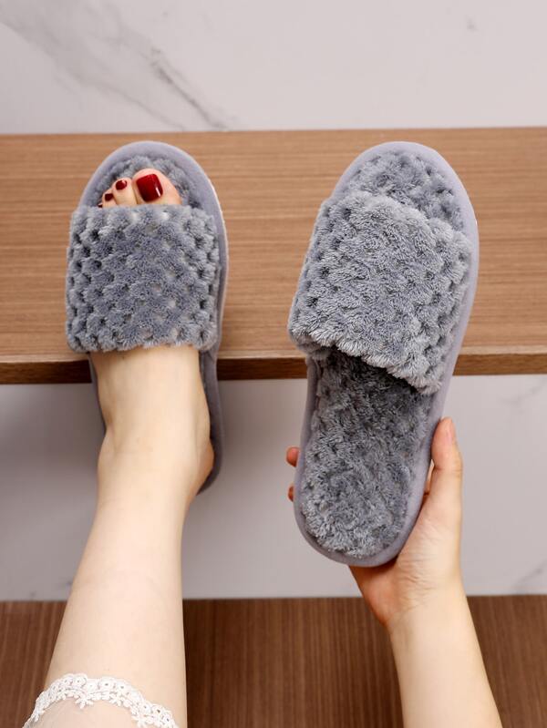 Chaussons en peluche pour femmes, confortables, légers, amicaux pour la peau, doublés thermiques chauds pour l'intérieur, conviennent pour l'automne/l'hiver