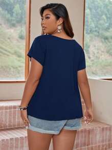 SHEIN LUNE Plus Scallop Trim Solid Tee - Navy Blue - View 2