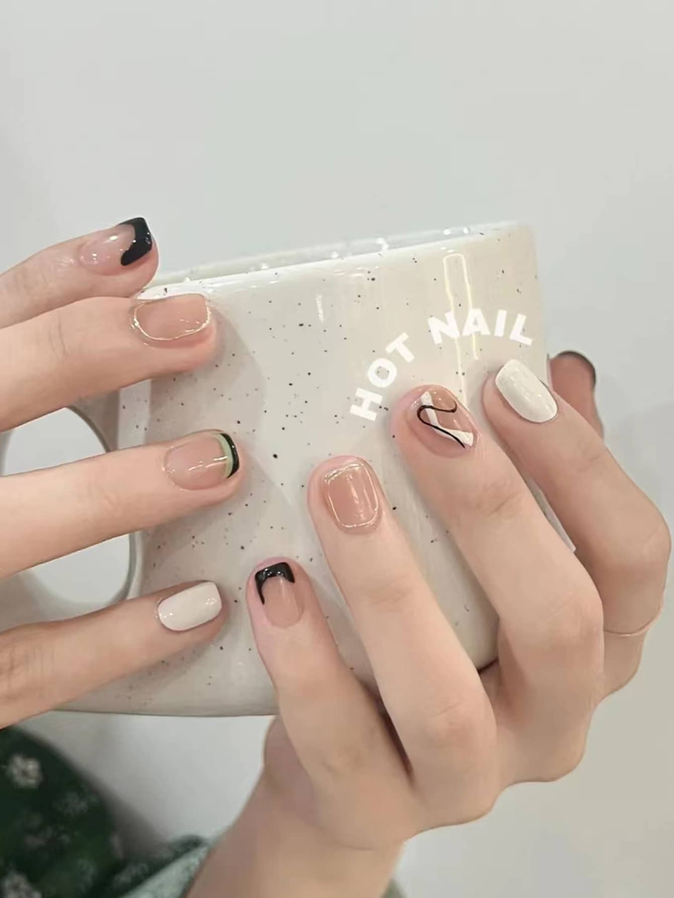 24 chiếc Móng tay giả sọc vuông ngắn & 1 tấm băng keo & 1 dũa móng tay - Nhiều màu - Xem 1