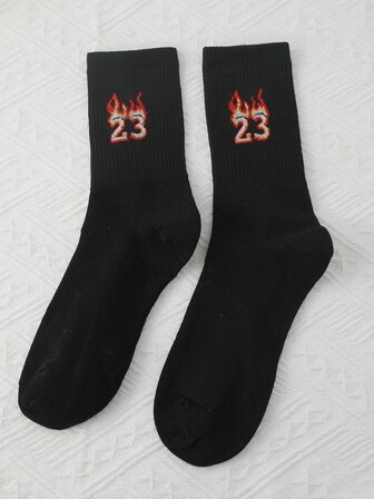 火和數字圖案中筒襪
