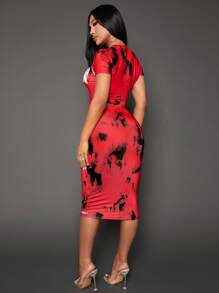 SHEIN SXY 字母圖案T恤和紮染包臀半身裙 - 彩色 - 查看 2