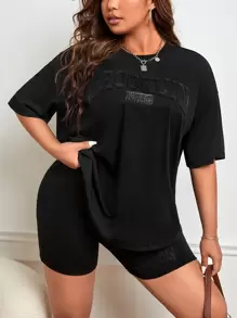 SHEIN Essnce Plus Letter Embossed Drop Shoulder Tee & Cycling Shorts - Black - View 3