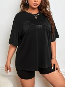 SHEIN Essnce Plus Letter Embossed Drop Shoulder Tee & Cycling Shorts - Black - View 4