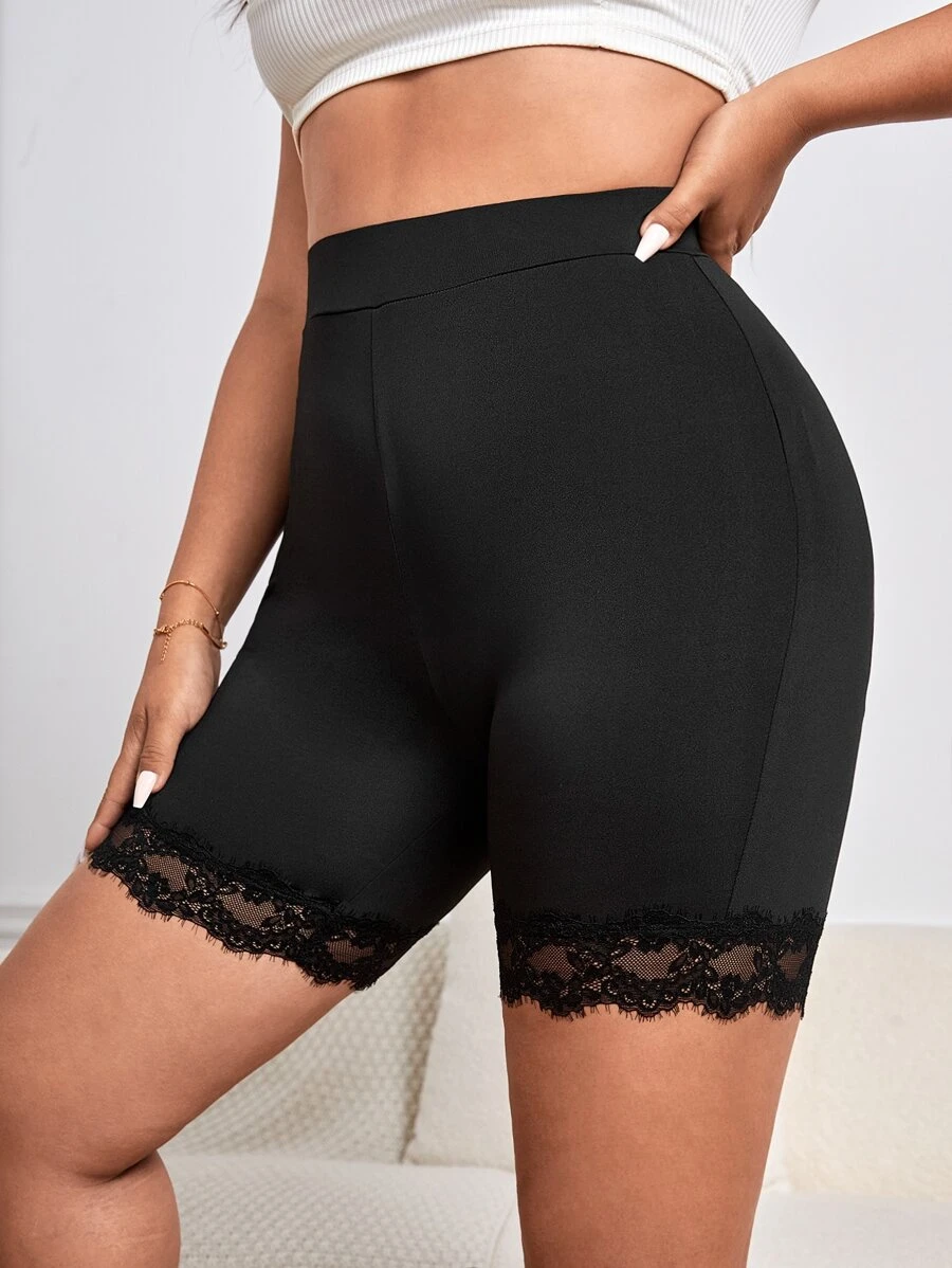 SHEIN Essnce Plus Contrast Lace Trim Cycling Shorts - Black - View 1