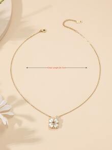 Magnetic Clover Charm Necklace - Multicolor - View 3