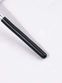 1pc Black Flame Shaped Blush Brush With Soft Bristles For Highlighter Makeup,Foundation Brush,Concealer Brush,Blush Brush,Contour Brush,Blush Brush,Bronzer Brush,Powder Brush,Foundation Brush,Blush Brush - Black - View 4