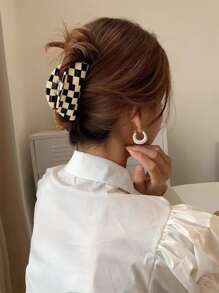 Vuốt Tóc Họa Tiết Ca Rô Thanh Lịch - Đen và trắng - Xem 1