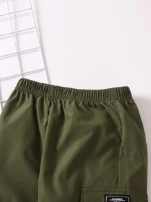 SHEIN 小男孩舒適休閒綠色字母印花褲子夏秋季 - 軍綠色 - 查看 4