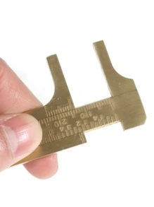 Regla de metal - Amarillo Oro - Ver 4