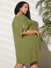 SHEIN CURVE+ 大碼素色打結袖口連衣裙 - 軍綠色 - 查看 2