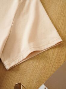 SHEIN Essnce Camiseta con estampado floral con mariposa - Albaricoque - Ver 3