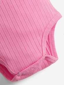 SHEIN 新生兒女嬰兒字母印花肩帶連體衣