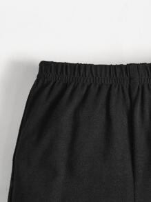 SHEIN Baby 2pcs Bear Patched Detail Shorts - Multicolor - View 3