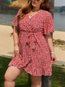 SHEIN Frenchy 大碼碎花蝴蝶袖荷葉邊圍裹繫腰帶洋裝