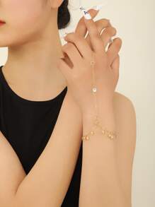 水鑽和愛心裝飾連指手鏈 - 金黃色 - 查看 1