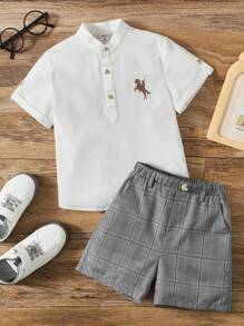 SHEIN 小男童馬和人物刺繡捲邊袖上衣和格紋短褲 - 彩色 - 查看 1