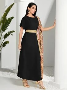 Modelyn 錦緞圖案斗篷袖繫腰帶連衣裙