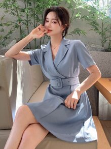 DAZY 翻领系带裹身下摆连衣裙太阳裙，正式女士连衣裙 - 霧霾藍 - 查看 4